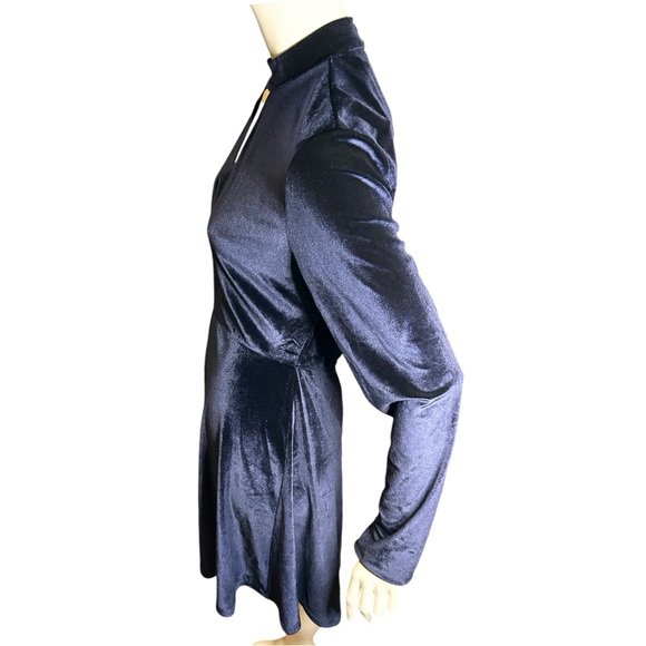 NEW Loveriche Velvet Keyhole Backless Mini Dress Size Large - Picture 6 of 14
